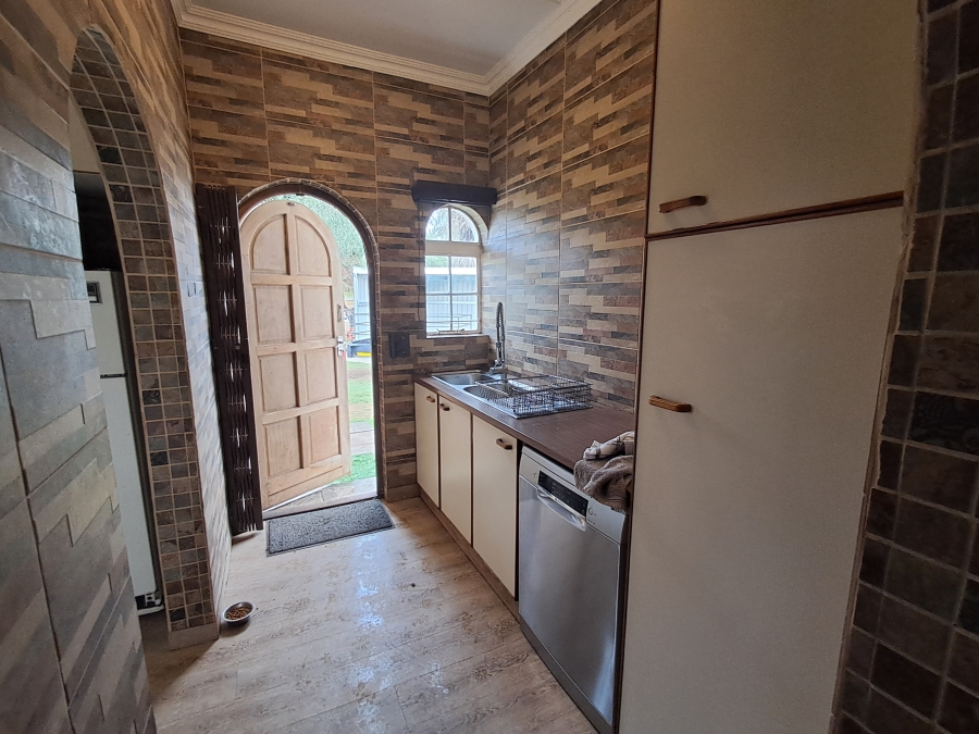 4 Bedroom Property for Sale in Vanes Estate Eastern Cape